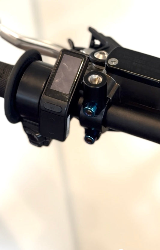 Ultra Bee hand brake titanium bolts